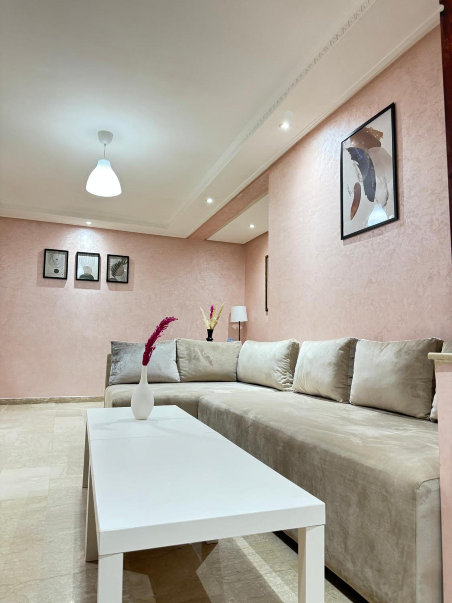 Suitouiss - Agdal 2 - Appartement A 2 Minutes De La Gare De Train Tgv Rabat Exteriör bild