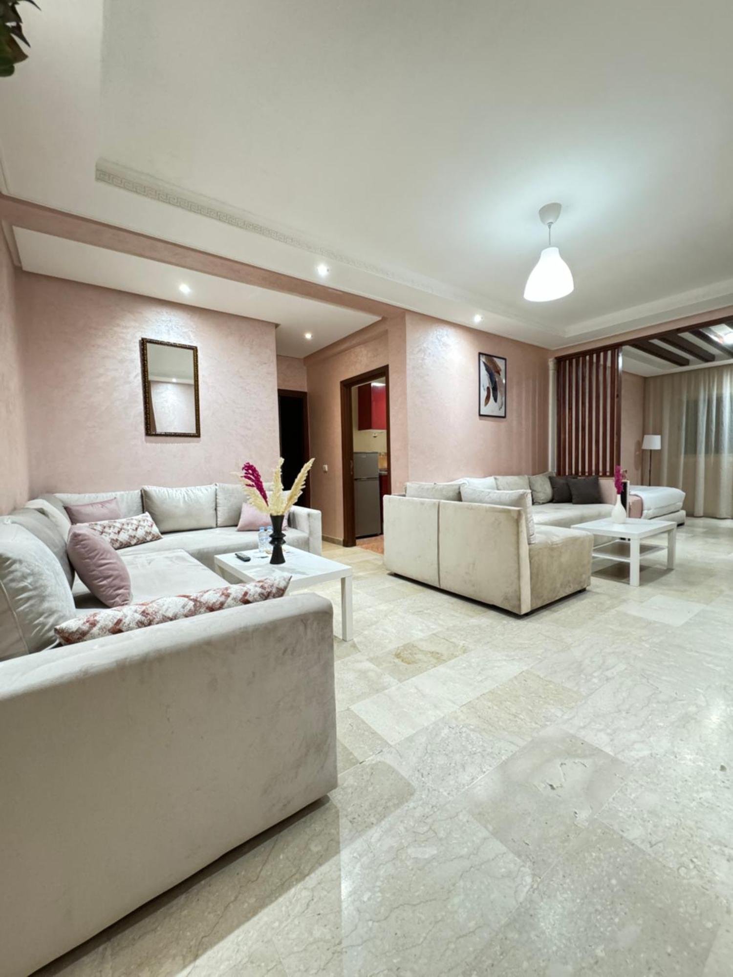 Suitouiss - Agdal 2 - Appartement A 2 Minutes De La Gare De Train Tgv Rabat Exteriör bild
