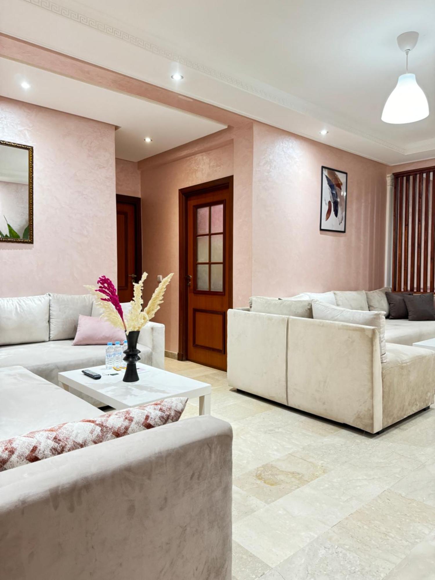 Suitouiss - Agdal 2 - Appartement A 2 Minutes De La Gare De Train Tgv Rabat Exteriör bild