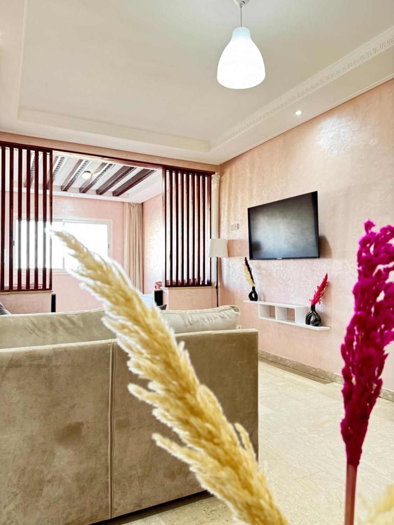 Suitouiss - Agdal 2 - Appartement A 2 Minutes De La Gare De Train Tgv Rabat Exteriör bild